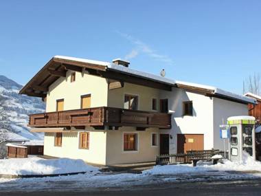 Spacious Apartment in Hart im Zillertal with Balcony