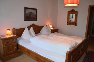 "Kaiser Karl" *** Ferienwohnungen