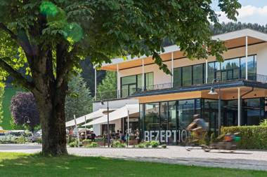 Natürlich Hell. Aparthotel & Camping