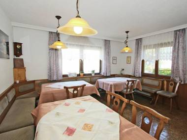 Spacious Apartment in Fügen near Ski Area