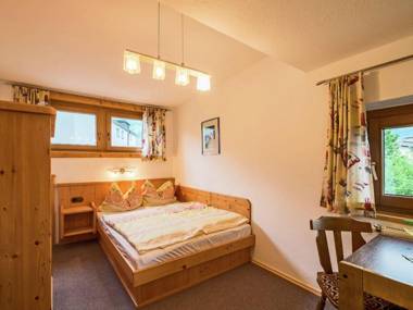 Cozy Apartment in Fügen with Balcony Garden Grill Heating