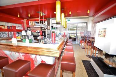 G.H. Knoll "Proellhofer" Cafe Bar Hills