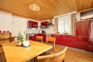 Herzerl-Chalet Appartements