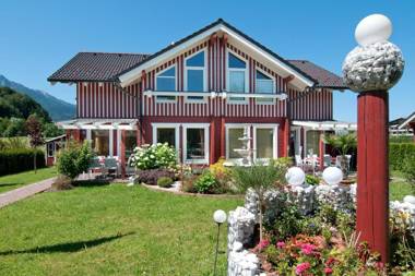 Seevilla & Seehaus Erna