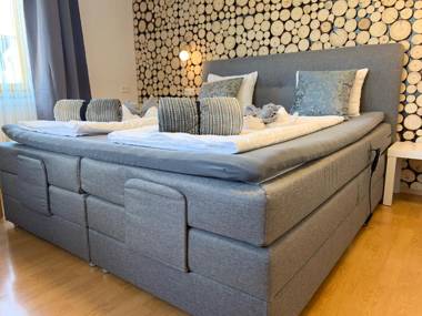 Gasthaus & Hotel Backhendlstation