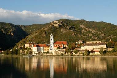Weingut-Pension Stockingerhof