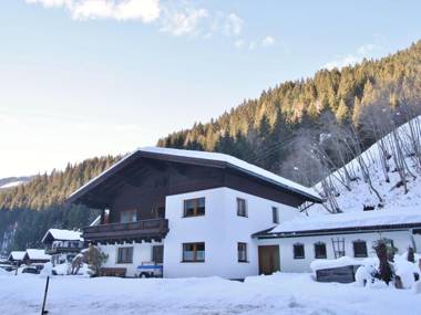 Spacious Apartment near Ski Area in Salzburg