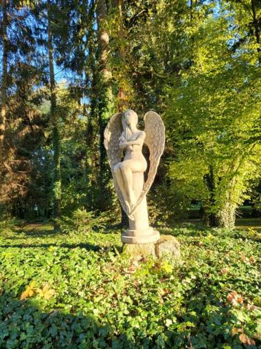 Palais Kneissl (Herrenhaus Burgau)