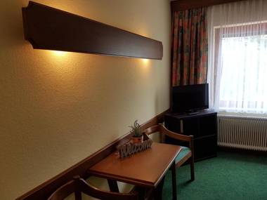 Helenental Pension & Apartments