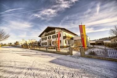 MARTINIHOF - Bad Tatzmannsdorf