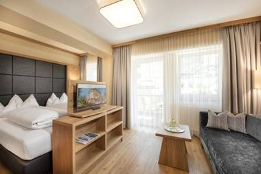 Appartement Hotel Panorama-im Bademantel direkt in die Alpentherme