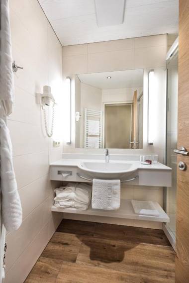 Appartement Hotel Panorama-im Bademantel direkt in die Alpentherme