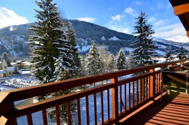 Penthouse Cooper by Alpen Apartments