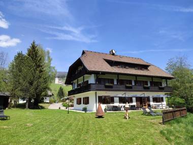 Gasthof Arriach B&B