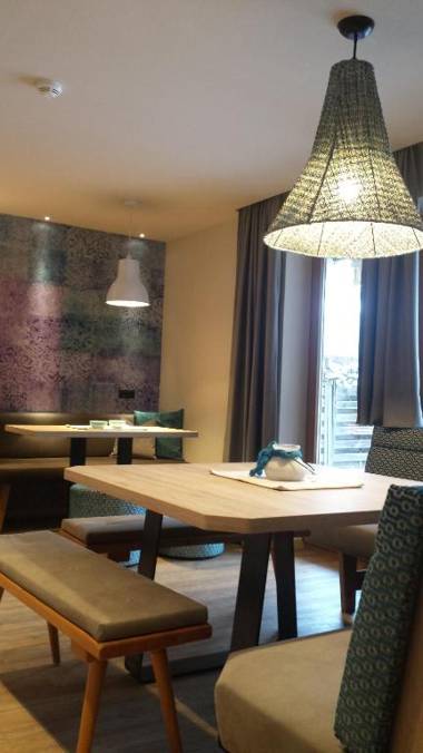 Appartement Zillertal Klee mit Restaurant KleemenTine