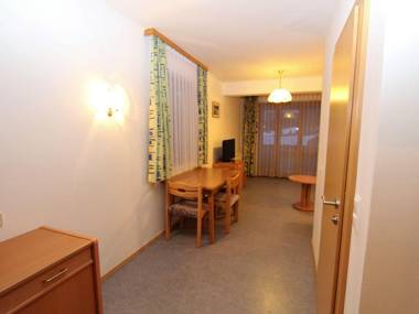 Cosy Apartment in Weissensee near Ski Lift