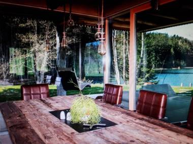 Ferienhaus am See mit Sauna und Whirlpool