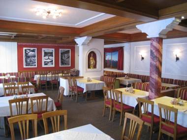 Gasthof Zum Niederhaus - Familie Perthold