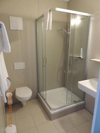 AVIA Motel Bisamberg