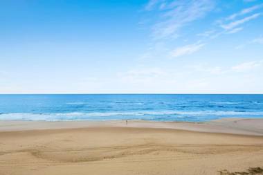 Foreshore Beachfront Apartments