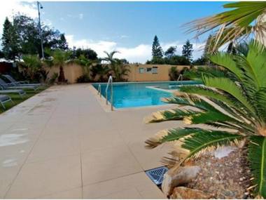 Pacific Plaza Apartments