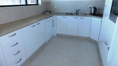 Broadwater Shores Waterfront Apartments