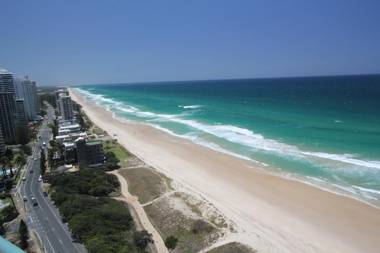 The Waterford on Main Beach