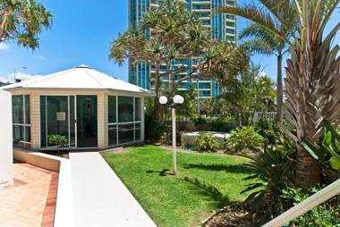 Hi Surf Beachfront Resort Apartments
