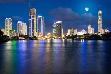 Surfers Beachside Holiday Apartments