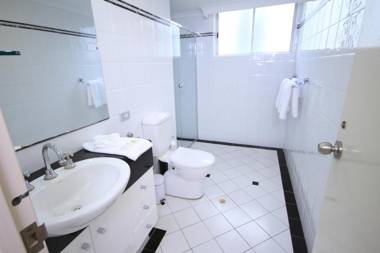 Oscar On Main Beach Resort