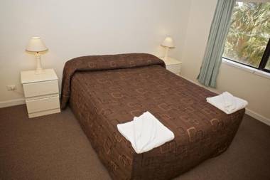 Horizons Holiday Apartments