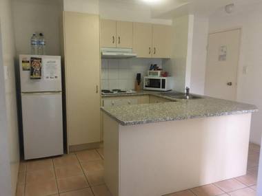 Karana Palms Self Contained Apartments