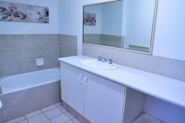 Bayview Beach Holiday Apartments