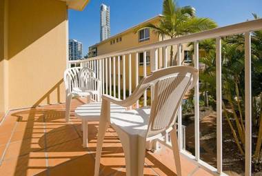 Bay Lodge Apartments