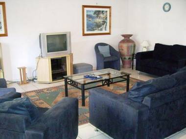 Grangewood Court Apartments