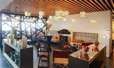 Soul Surfers Paradise 3 Bedroom Beach Apartment