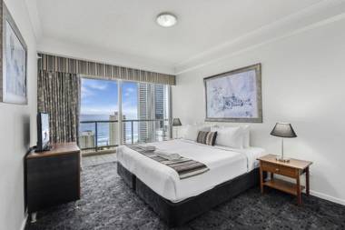 Chevron Renaissance - HR Surfers Paradise