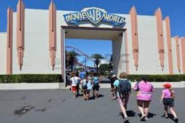 Gold Coast Theme Park Family Villa