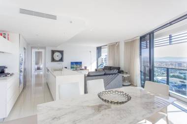 Oracle Resort Broadbeach - GCLR