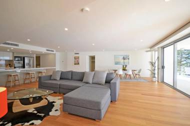 The Garland at Rainbow Bay