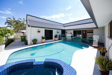 Gold Coast Mermaid Waters Duplex House