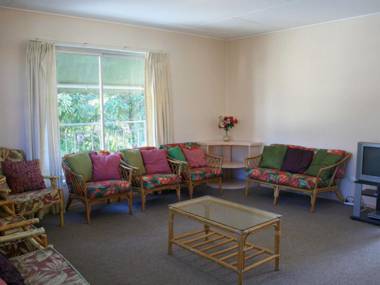 WHITE DOLPHIN UNIT 5