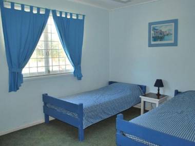 SPARKLING WATERS UNIT 1