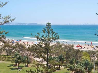 Kooringal Unit 15 - Across the Road from Twin Towns Services Club