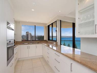 Carool Unit 25 - 10th Floor with great views from this 3 bedroom unit