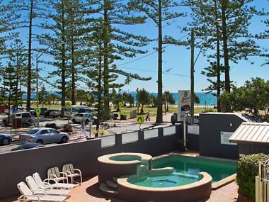 Aries Unit 5 - Beachfront Central Coolangatta