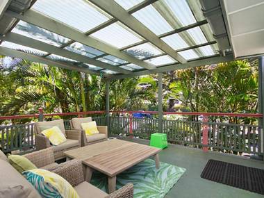 Tondio Terrace Flat 2 - Neat and tidy budget accommodation easy walk to the beach