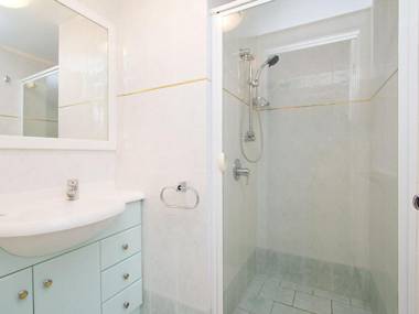 Classique Unit 3 - Well appointed unit in a security building