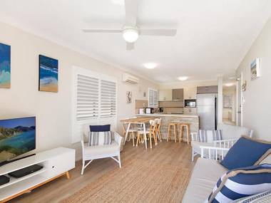 Kirra Vista Apartments Unit 18 - Right on the Beach in Kirra with free Wi-Fi