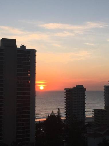 Upmarket Resorts At Beach - Private Apartment in Iconic Resort